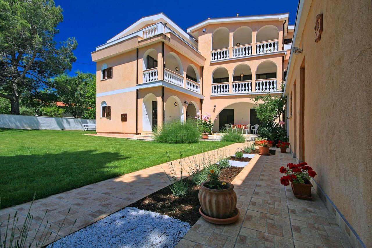 Sun Palace Residence Premantura Ngoại thất bức ảnh